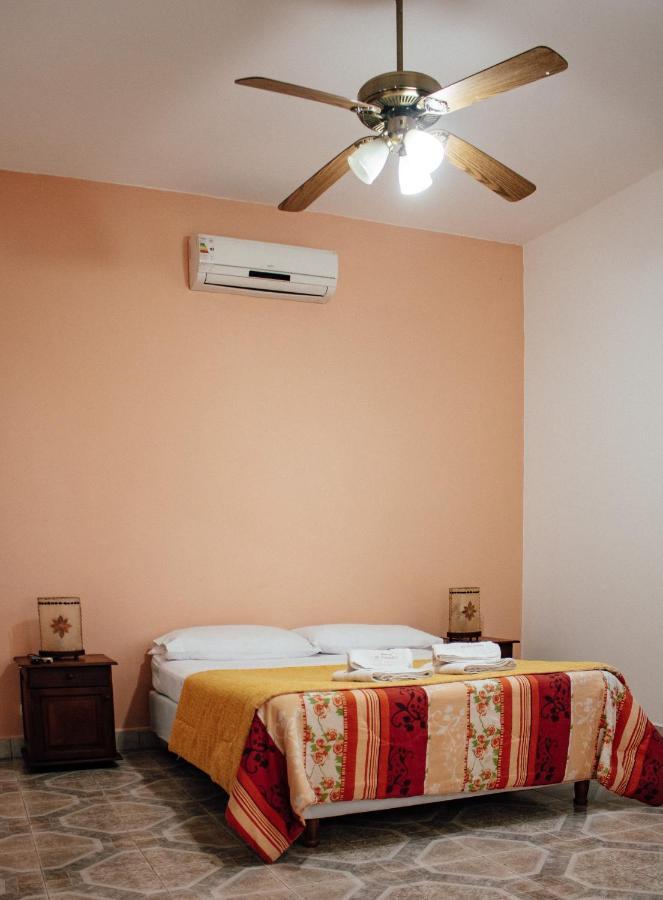 Cabanas Y Hostal Las Marias Cafayate Kültér fotó
